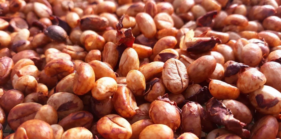 Quy trình chế biến mật ong yêu cầu kĩ thuật cao